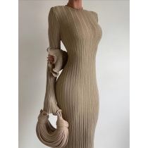 Open back long sleeved sexy knitted long skirt with tight buttocks and pit stripes, low waisted cored yarn dress for women FQ4061